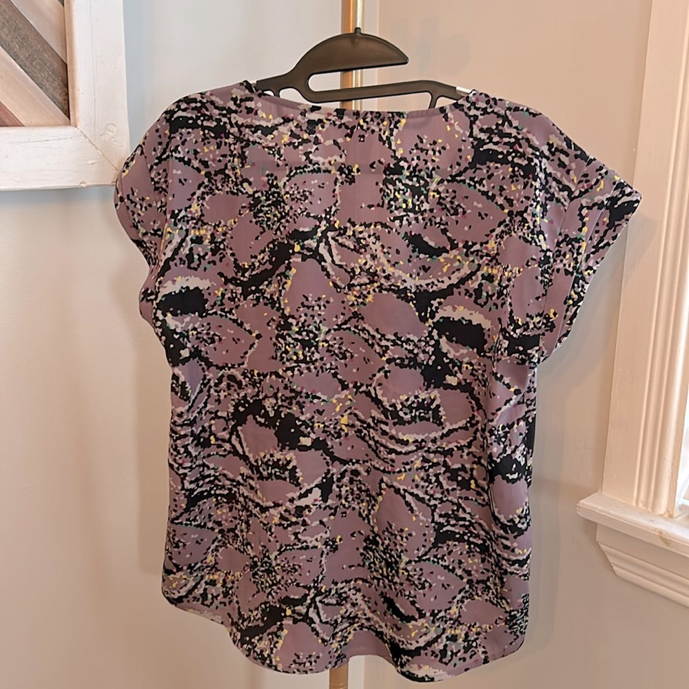 BCBGeneration Print Top - Picture 2 of 4